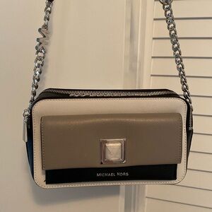 Michael Kors BRAND NEW crossbody bag, black white and taupe